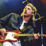 Mark Knopfler (1952-nu) is jarig! Hij is met name bekend als de zanger/gitarist van de Dire Straits