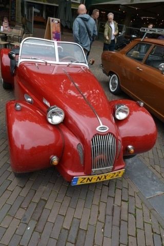 Lions IJsselvallei Classics voertuigen auto's klassiek uniek