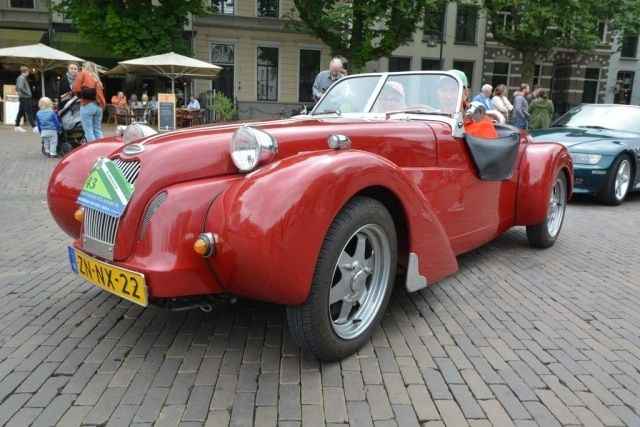 Lions IJsselvallei Classics voertuigen auto's klassiek uniek