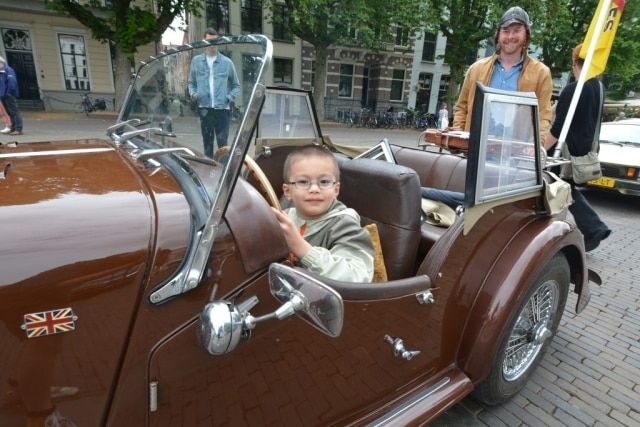 Lions IJsselvallei Classics voertuigen auto's klassiek uniek