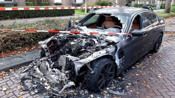 brandstichting autobrand